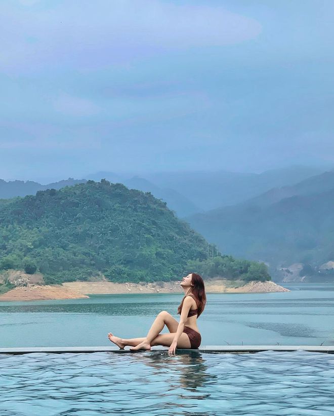 4 bể bơi vô cực "nhìn là muốn đi" ở vùng núi phía Bắc: View thung lũng đẹp mê mẩn, lại còn điều chỉnh nhiệt độ theo mùa - Ảnh 8.