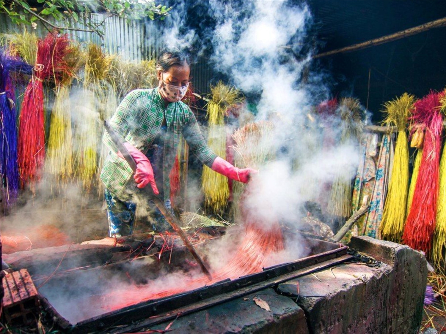 Sắc Xuân ở làng chiếu Định Yên | Dân tộc và Phát triển