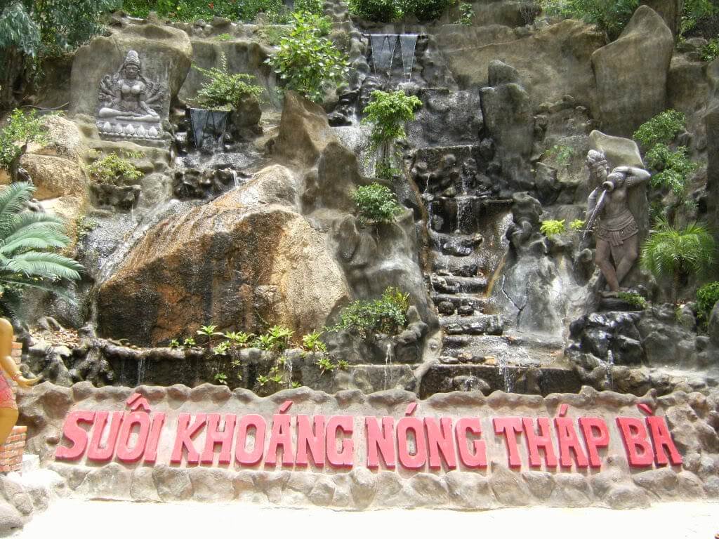 Kinh nghiệm du lịch bùn khoáng Tháp Bà - Nha Trang - BestPrice