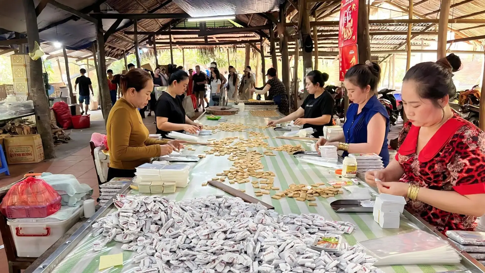 Tour miền Tây 1 ngày từ Sài Gòn giá rẻ - Chỉ 586k/khách