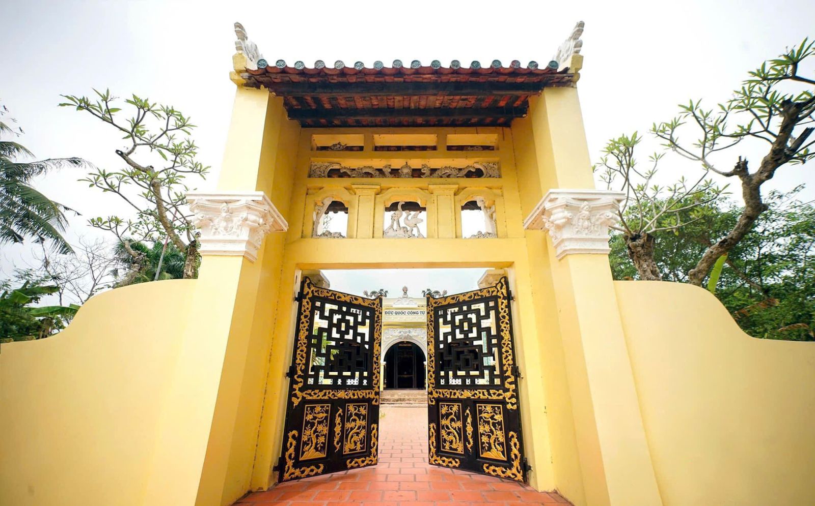 LĂNG HOÀNG GIA - GÒ CÔNG