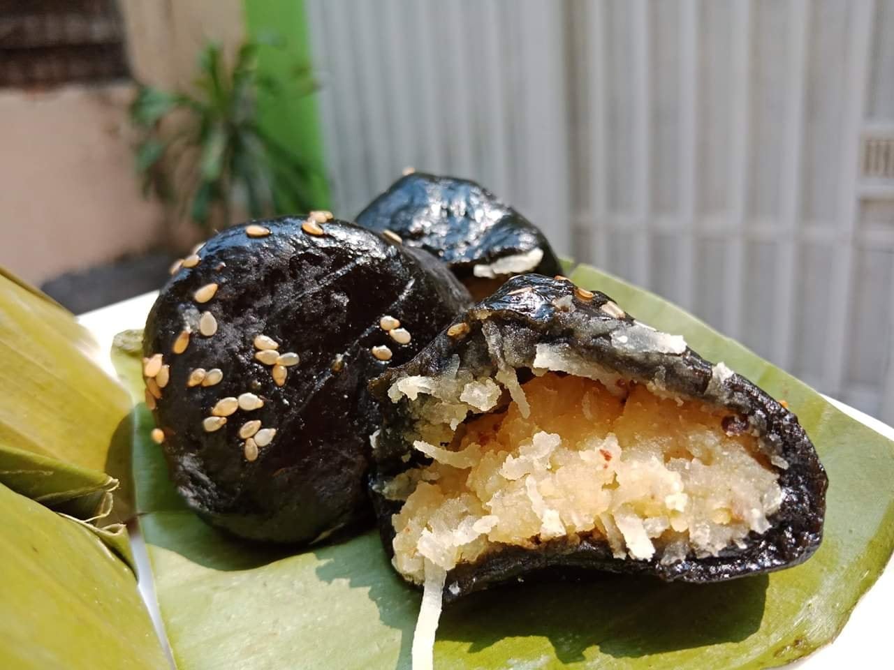 Bánh Ít Lá Gai- Sao Biển Tourist tổ chức tour 1 ngày và 2 ngày đi Lễ Hội Bánh Dân Gian tại Cần Thơị